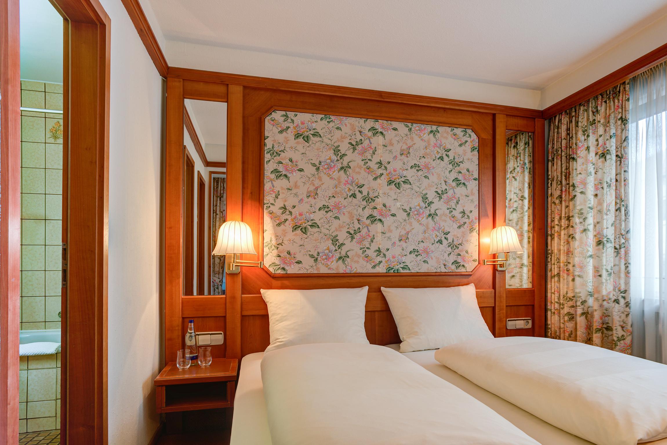 Centro Hotel Stern ウルム エクステリア 写真